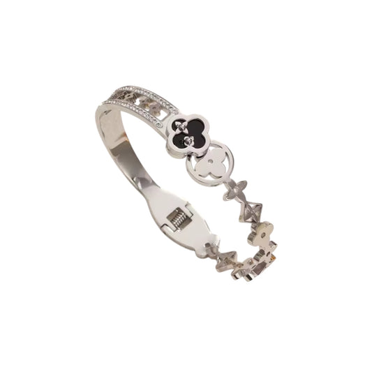 Silver Cleo bangle (PRE-ORDER)