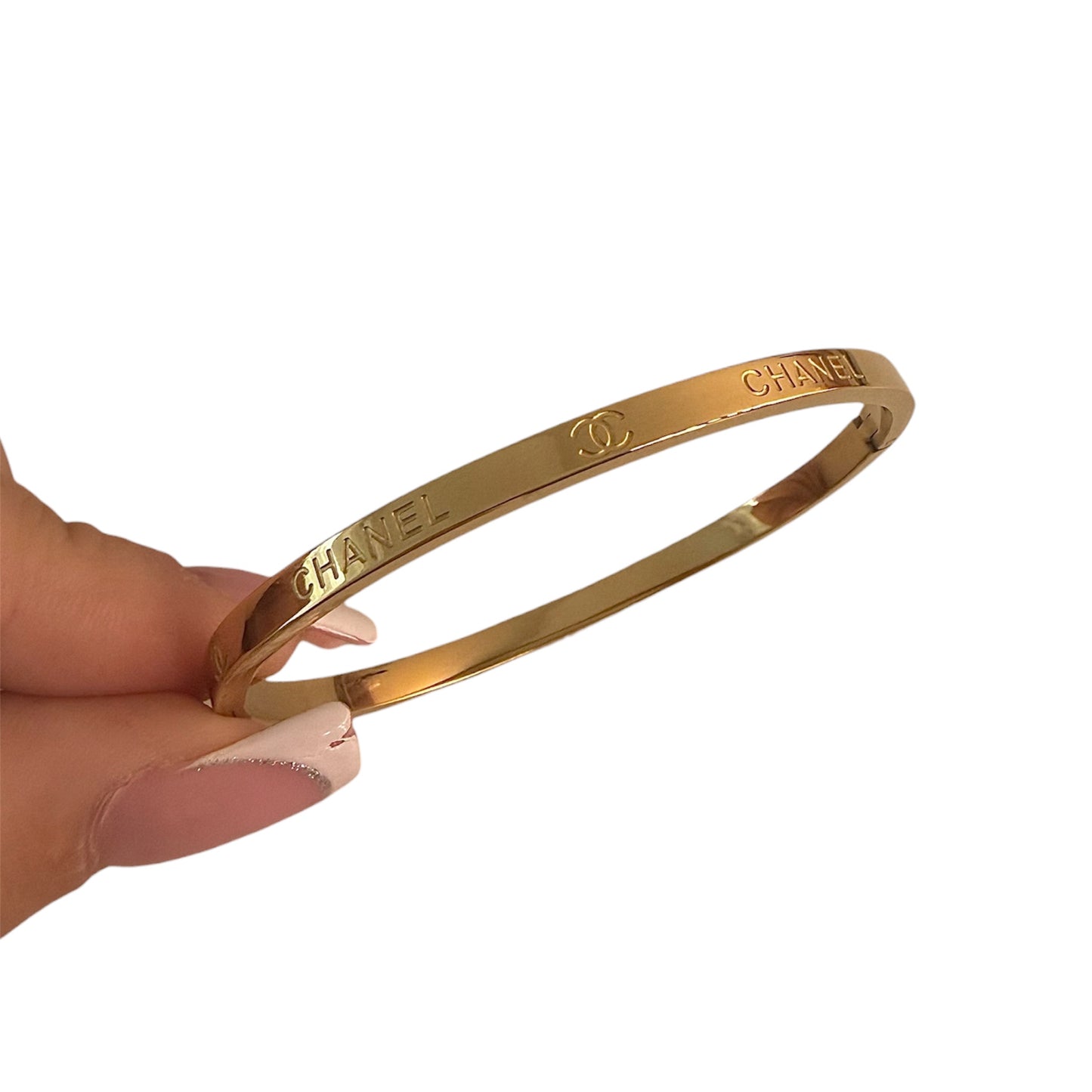 The Gold “Cassie” Bangle