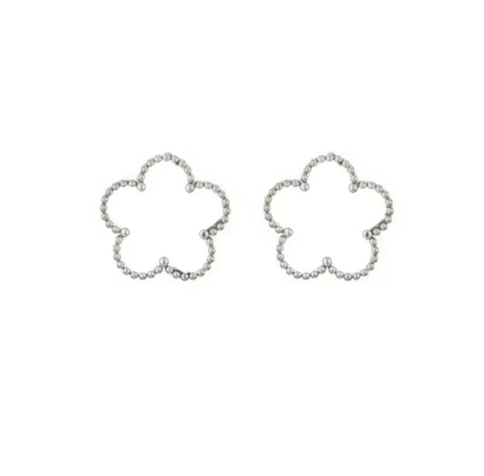 Snow clover earrings (PRE-ORDER)