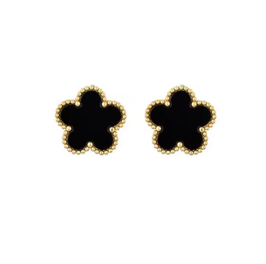 Gold Ash clover earrings (PRE-ORDER)