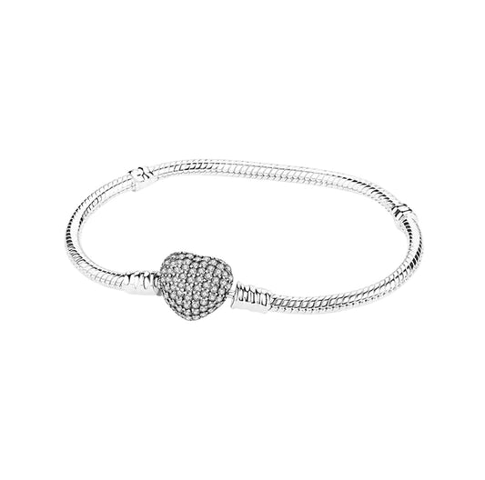 Heart charm bracelet (PRE-ORDER)