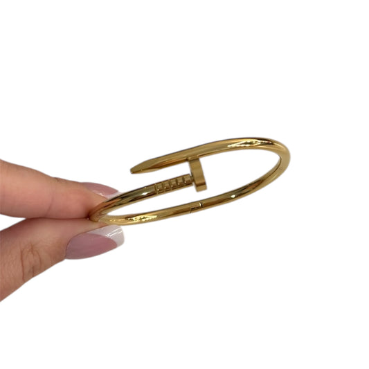 The Gold “Camilla” Nail Bangle