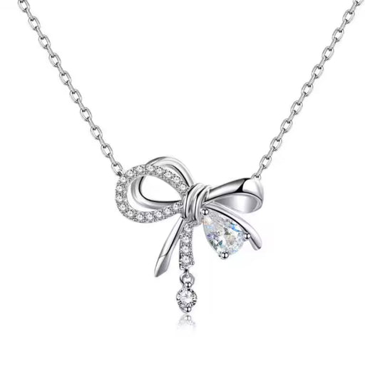 Silver Lola necklace