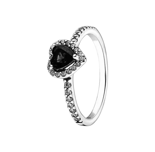 Snow white ring (PRE-ORDER)